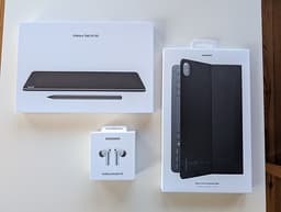 Samsung Galaxy Tab S11 5G+ Book Cover Keyboard + Buds3 FE (nytt)