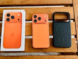 Apple iPhone 17 Pro 256 GB Cosmic Orange
