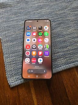 Säljes Samsung galxy s24 kan skickas mot betalt porto