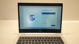 HP EliteBook 830 G5 | i5-8350U | 8 GB RAM | 256 GB M.2 NVMe | Windows 11 Pro.
