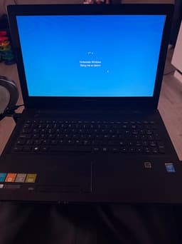 Lenovo laptop 15 tum svart