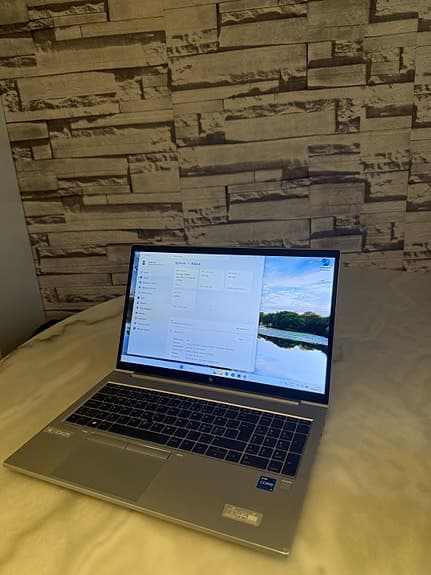 HP EliteBook 850 15"
