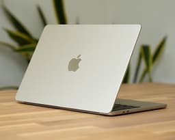Macbook Air M5 13,6   512GB SSD 16GB Ram Silver