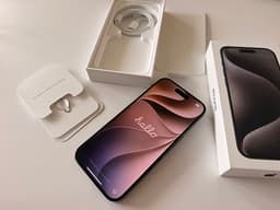iPhone 15 Pro,  128 GB svart titan