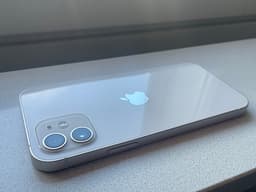 iPhone 12 64GB vit jättefint skick!