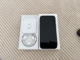 Apple iPhone 15 Pro 128 GB svart