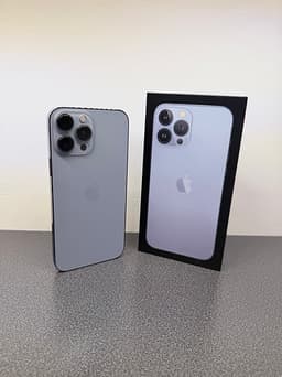 Apple iPhone 13 Pro Max 128 GB ljusblå