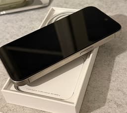 Apple iPhone 15 Pro 256 GB titan