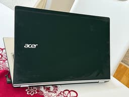Acer laptop svart 15 tum