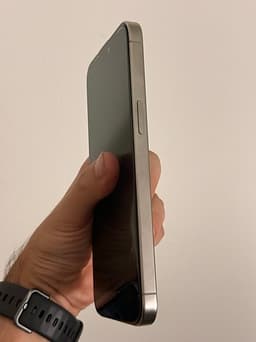 iPhone 15 Pro Max 256 GB med 100% och nya tillbehör