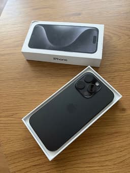Apple iPhone 15 Pro 128 GB svart