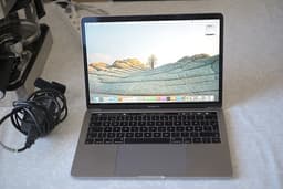 Apple Macbook 13 tum 2016 i7 4 thunderbolt i bra skick