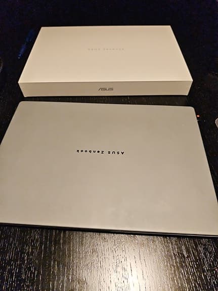 Asus Zenbook A14 14"