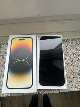 iPhone 14 Pro 256GB – Mycket fint skick – Originalkartong + 2 skal