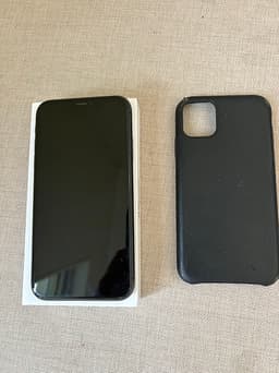IPhone 11 svart 64 GB