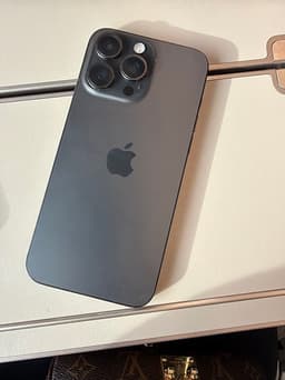 Apple iPhone 15 Pro Max 256 GB svart