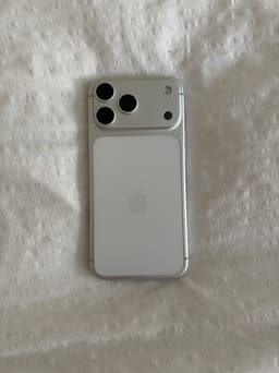 Apple iPhone 17 Pro Max mobiltelefon silver