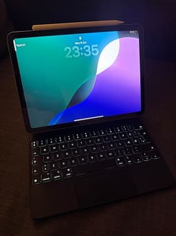 IPad Air 4 (4:e generation) + Magic Keyboard, Apple Pencil gen 2 + 100% batteri