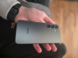 Samsung galaxy S24 128gb