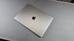Apple MacBook 16tum m4 pro laptop silver