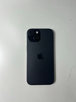 Apple iPhone 15 128 GB svart