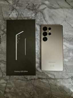 Samsung Galaxy S25 Ultra 12GB / 256GB Titanium Gray