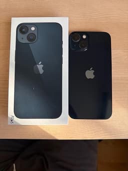 Apple iPhone 13 128 GB svart