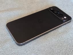 Google Pixel 9 Pro XL 256GB Obsidian (Toppskick) + tillbehör
