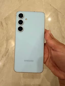 **Samsung Galaxy S24 FE 5G 256GB – Mycket fint skick med garanti