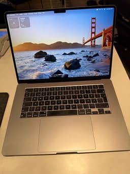 Apple MacBook air M2, 15”, 16gb ram,256ssd,space gra