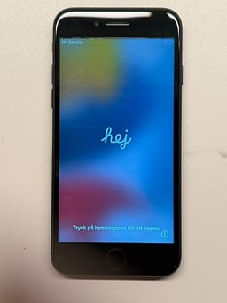 iPhone 7 32GB med 92% batterihälsa