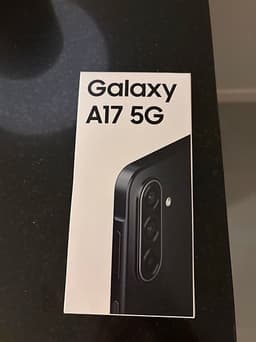 Samsung Galaxy A17 5G (128 GB) svart och oanvänd