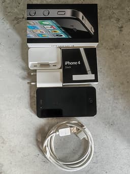 Apple iPhone 4 mobil 32 GB svart