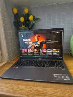 ASUS Vivobook S 16 – Ryzen AI 7, 16 GB RAM, 1 TB SSD