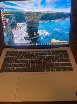 HP OmniBook 5 OLED – 16 GB RAM / 512GB SSD