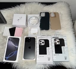 iPhone 16 Pro Max 256GB – Svart + 4 Skal + 3 Sugproppar