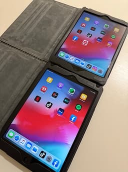 2st Apple iPad Air surfplatta 16 GB
