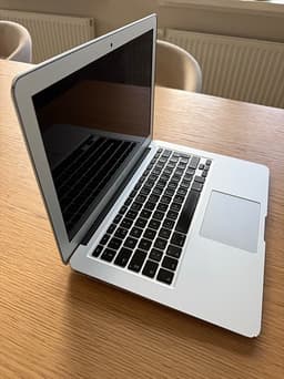 MacBook Air 13” (2017)