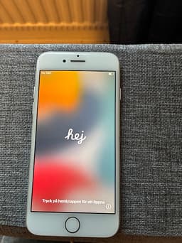 iPhone 7 32 GB olåst