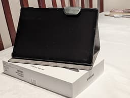 Samsung Galaxy Tab A8 64 GB med läderfodral
