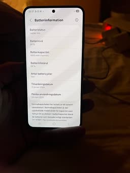 Samsung Galaxy S24 mobil 128 GB svart