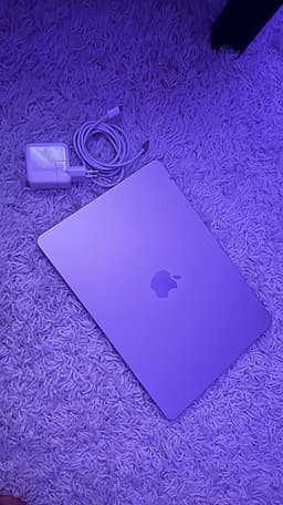 MacBook Air - M2 / 2022