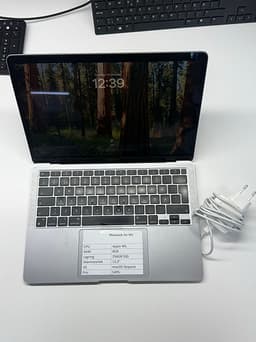 MacBook Air M1