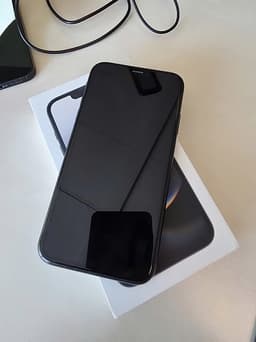 Iphone XR - 94% batterihälsa!