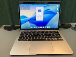 Apple MacBook Air 13" - M1