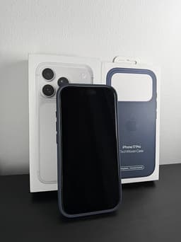 iPhone 17 PRO 256 (silver/vit)
