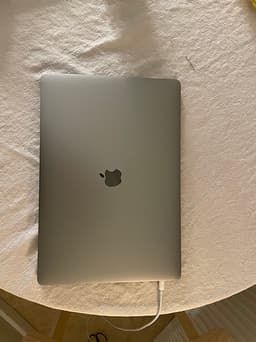 MacBook Pro 16 tum (2019) – 16 GB / 512 GB – mycket bra skick