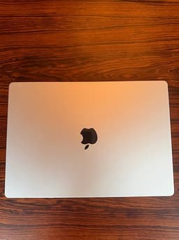 MacBook Pro 16” M4 Max – 64 GB RAM – 1 TB SSD