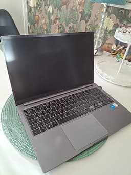 Samsung Galaxy Book4 - Intel Core i5-1335U, 8GB RAM, 512 GB lagring, 15,6"