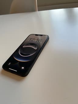 Apple iPhone 16e 128 GB svart
